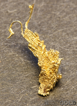 specimen_gold_5657-b
